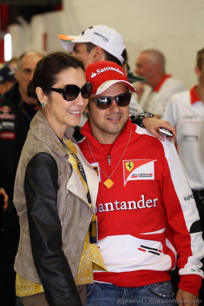 GP SPAGNA, 12.05.2013- Michelle Yeoh, wife of Jean Todt (FRA) e Felipe Massa (BRA) Ferrari F138 