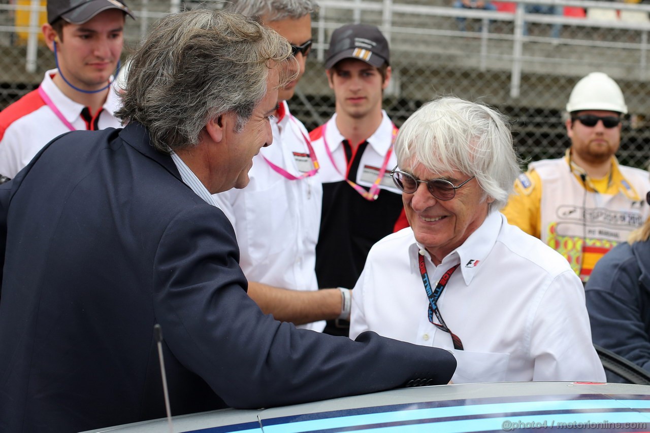 GP SPAGNA, 12.05.2013- Carlos Sainz (ESP) Ex WRC Champion e Bernie Ecclestone (GBR), President e CEO of Formula One Management  