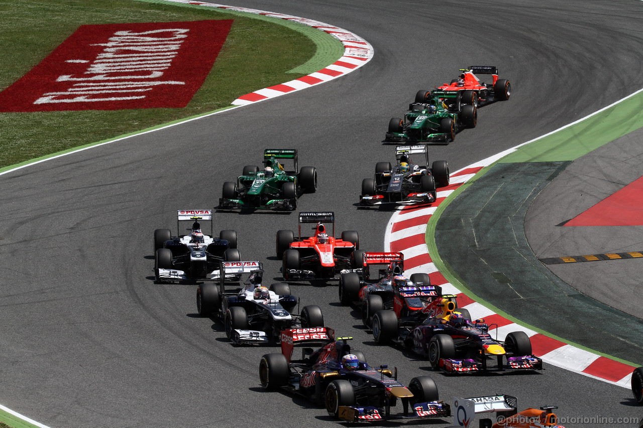 GP SPAGNA, 12.05.2013-  Gara, Start of the race, Jean-Eric Vergne (FRA) Scuderia Toro Rosso STR8 
