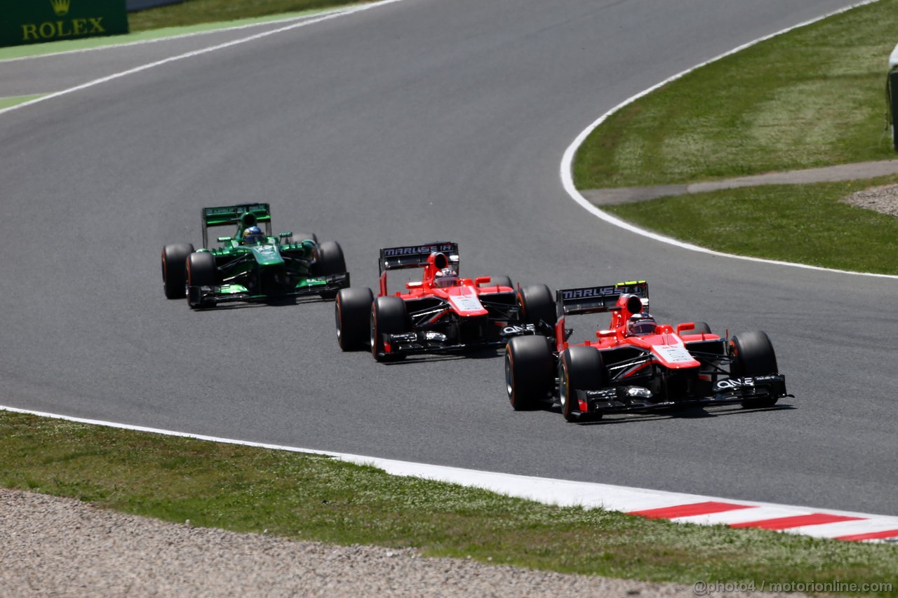 GP SPAGNA, 12.05.2013-  Gara, Max Chilton (GBR), Marussia F1 Team MR02 davanti a Jules Bianchi (FRA) Marussia F1 Team MR02 