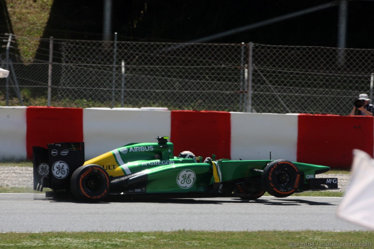 GP SPAGNA, 12.05.2013-  Gara, Crash, Giedo Van der Garde (NED), Caterham F1 Team CT03 