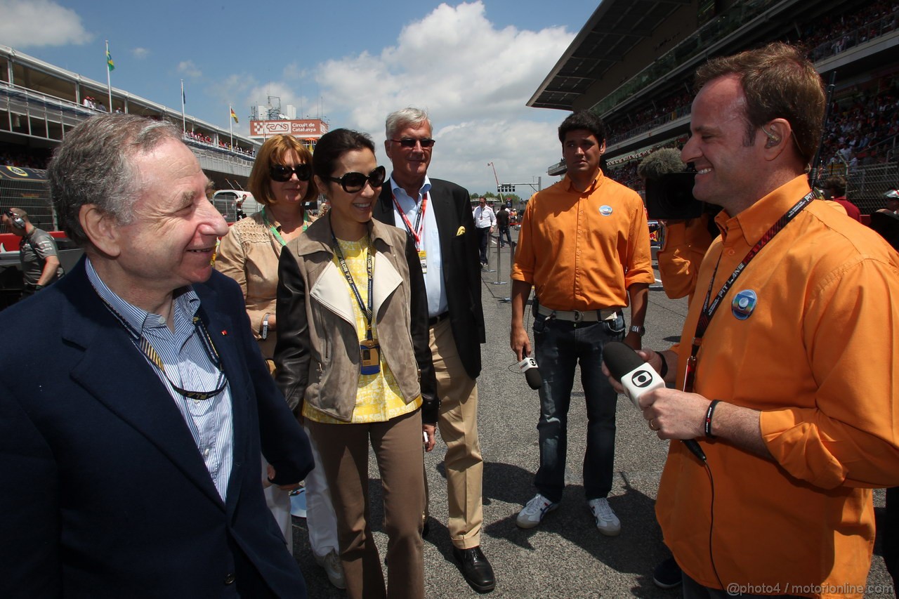 GP SPAGNA, 12.05.2013-Gara, Jean Todt (FRA), President FIA, Michelle Yeoh, wife of Jean Todt (FRA) e Rubens Barrichello (BRA) 