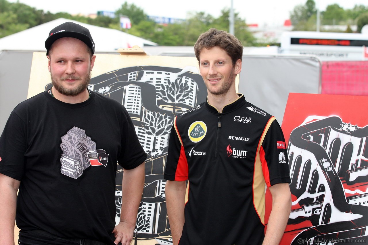 GP SPAGNA, 09.05.2013- Romain Grosjean (FRA) Lotus F1 Team E21  e an artist