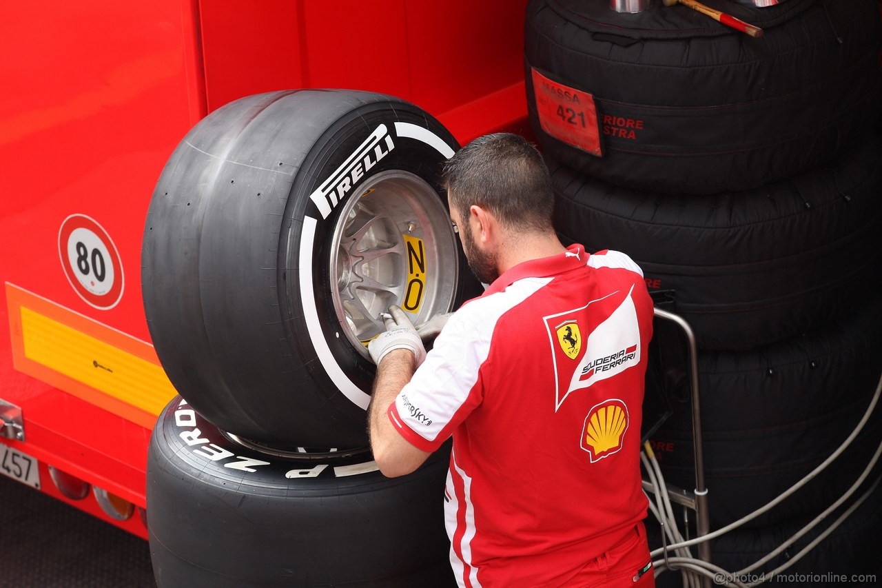 GP SPAGNA, 09.05.2013- Pirelli Tyre e OZ Wheel of Ferrari