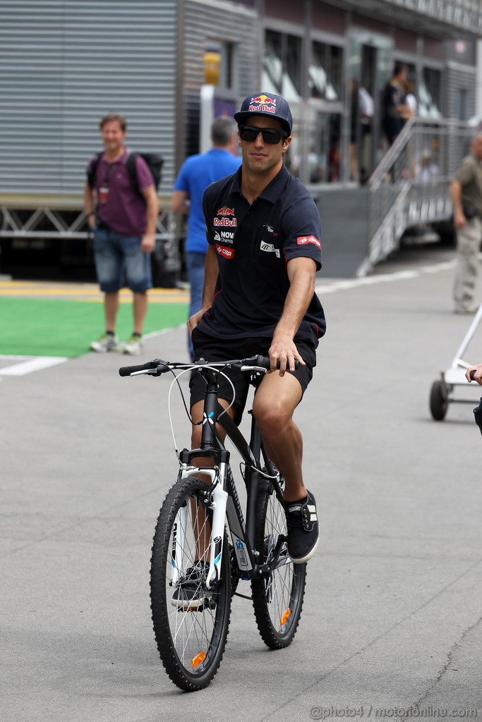 GP SPAGNA, 09.05.2013- Daniel Ricciardo (AUS) Scuderia Toro Rosso STR8 