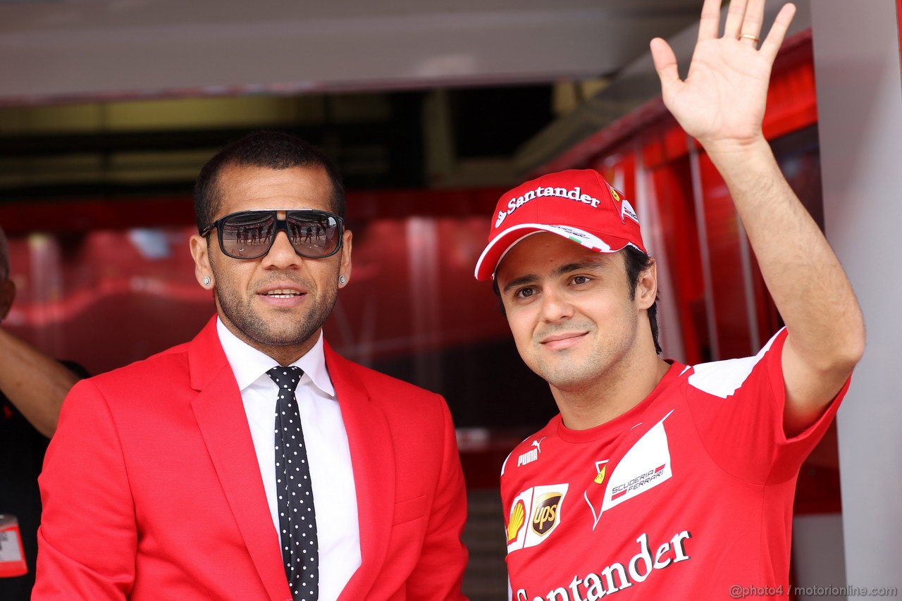 GP SPAGNA, 09.05.2013- Daniel Alves (BRA), Barcelona FC soccer e Felipe Massa (BRA) Ferrari F138