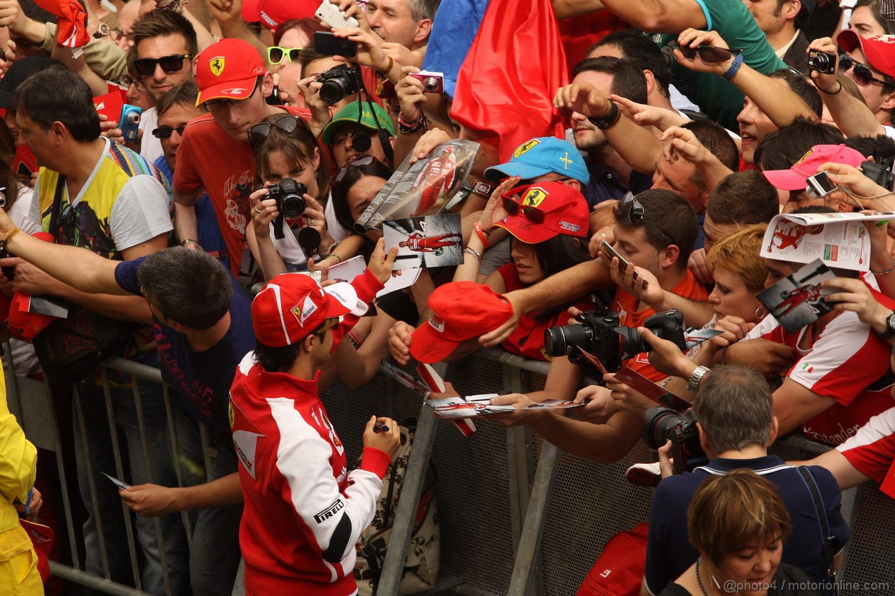 GP SPAGNA, 09.05.2013- Autograph session, Felipe Massa (BRA) Ferrari F138