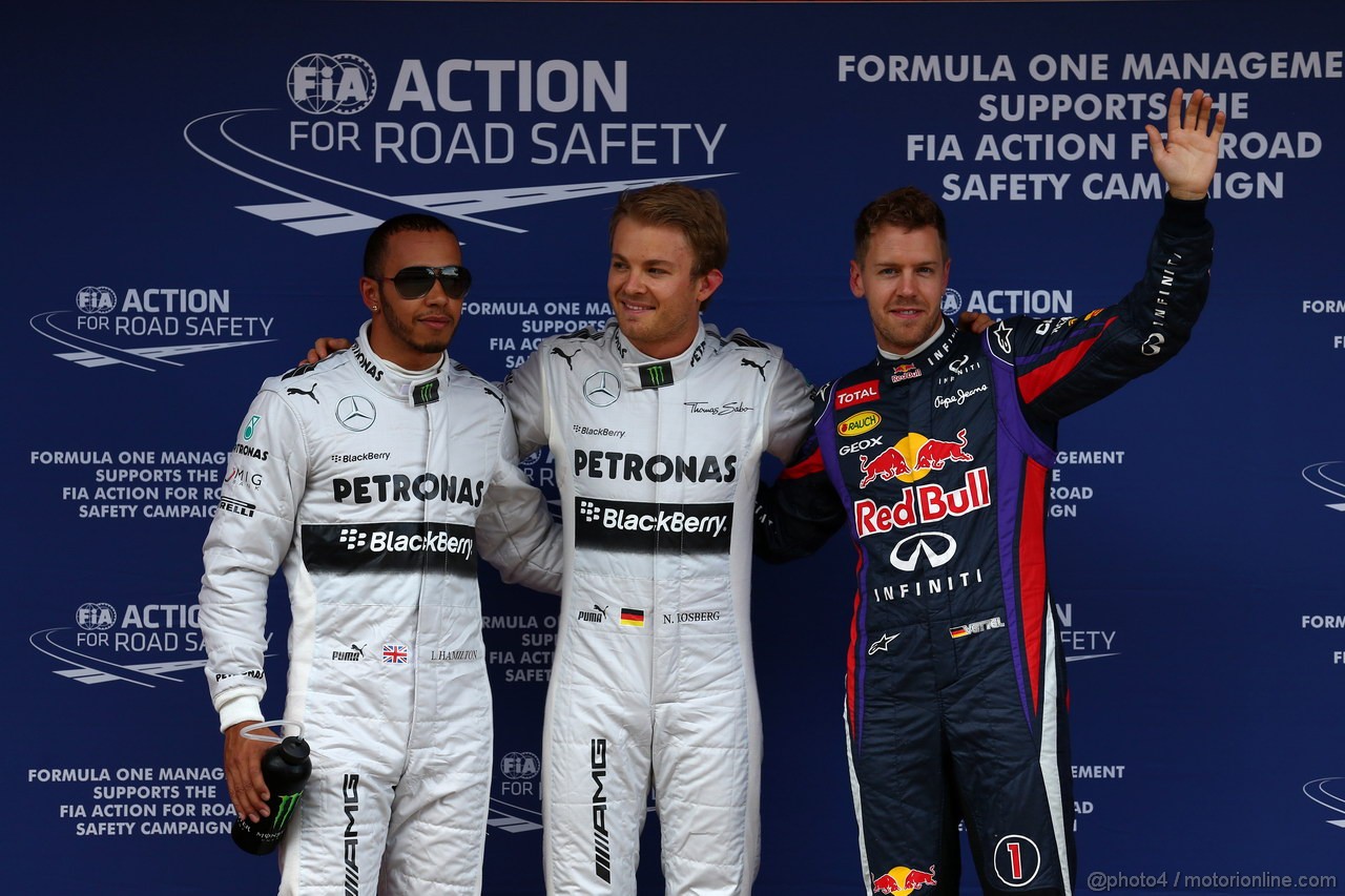 GP SPAGNA, 11.05.2013- Qualifiche, (L-D) secondo Lewis Hamilton (GBR) Mercedes AMG F1 W04, Nico Rosberg (GER) Mercedes AMG F1 W04 pole position e terzo Sebastian Vettel (GER) Red Bull Racing RB9 