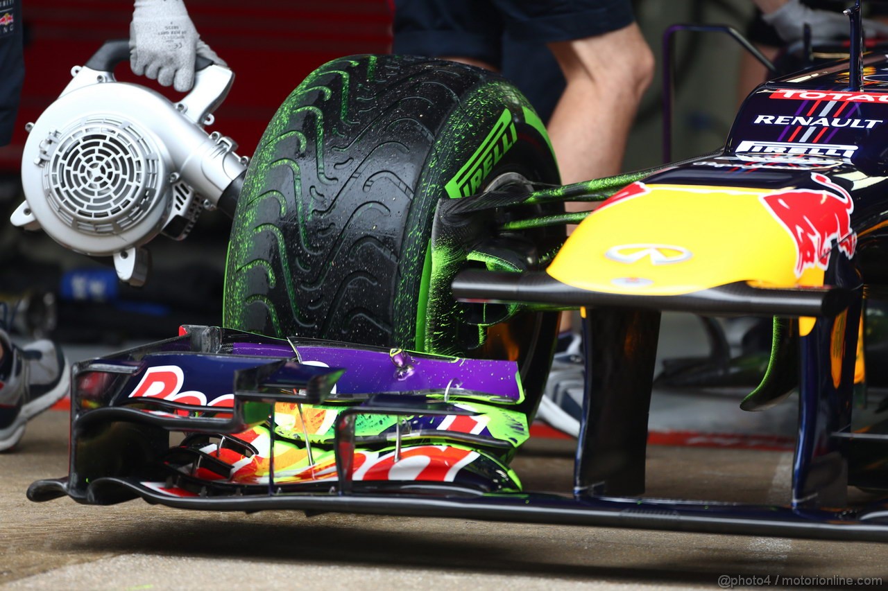 GP SPAGNA, 10.05.2013- Prove Libere 1, Pirelli tyre of Red Bull Racing