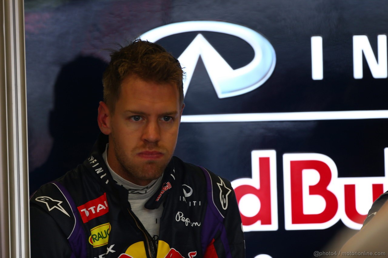GP SPAGNA, 10.05.2013- Prove Libere 1, Sebastian Vettel (GER) Red Bull Racing RB9 