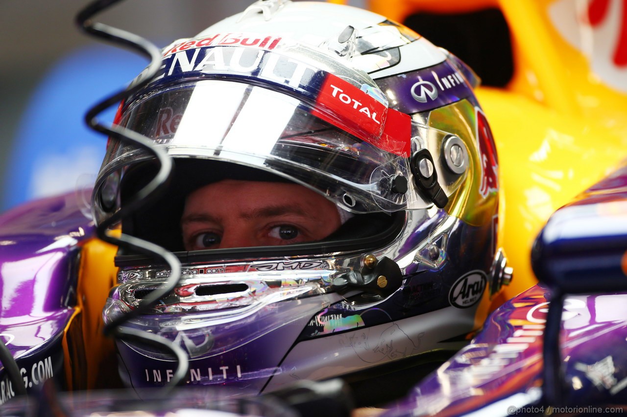 GP SPAGNA, 10.05.2013- Prove Libere 1, Sebastian Vettel (GER) Red Bull Racing RB9 