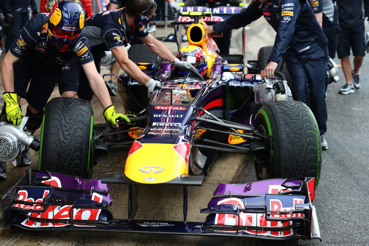 GP SPAGNA, 10.05.2013- Prove Libere 2, Mark Webber (AUS) Red Bull Racing RB9 