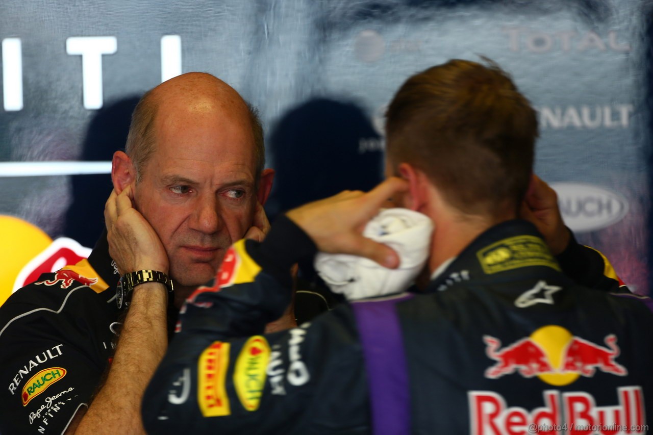 GP SPAGNA, 10.05.2013- Prove Libere 2, Adrian Newey (GBR), Red Bull Racing , Technical Operations Director e Sebastian Vettel (GER) Red Bull Racing RB9