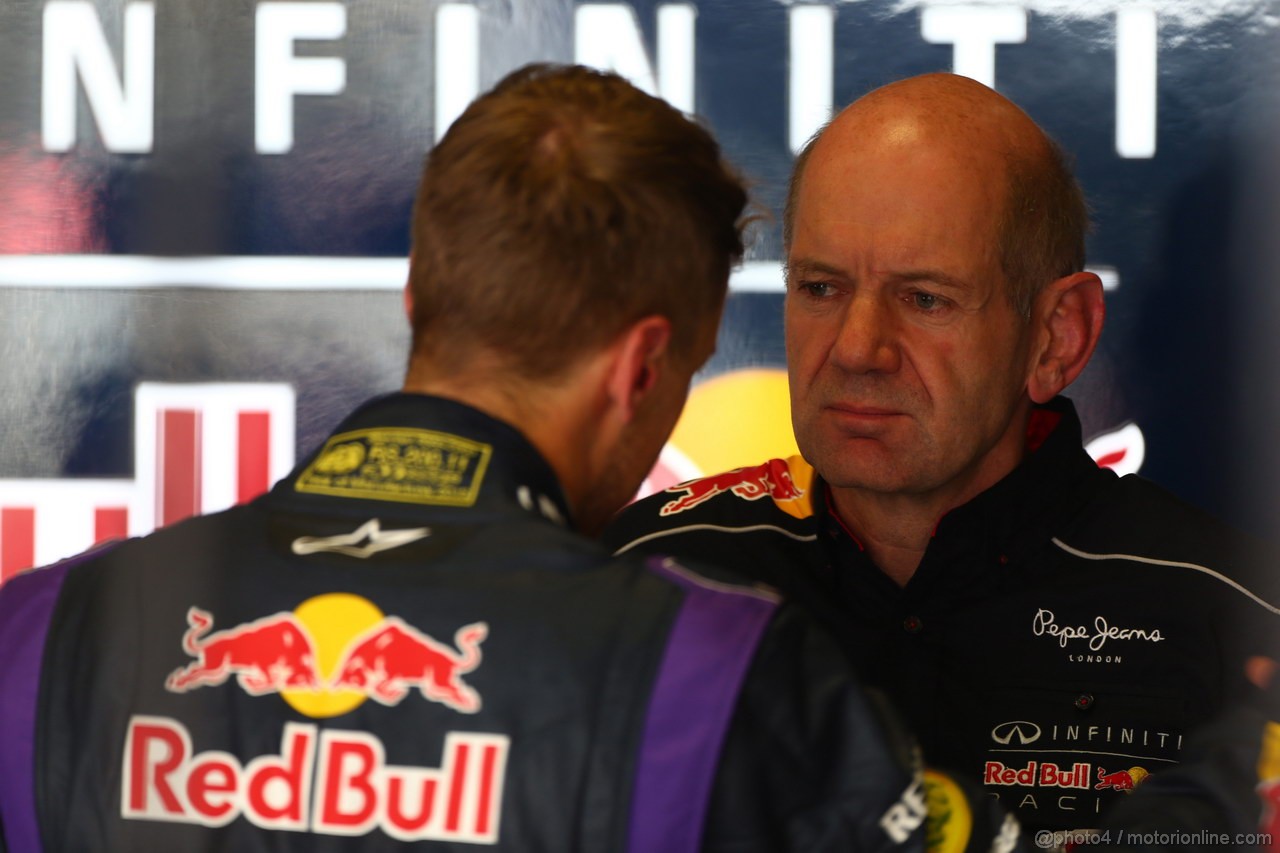 GP SPAGNA, 10.05.2013- Prove Libere 2, Adrian Newey (GBR), Red Bull Racing , Technical Operations Director e Sebastian Vettel (GER) Red Bull Racing RB9