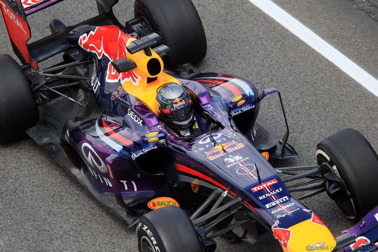 GP SPAGNA, 10.05.2013- Prove Libere 2, Sebastian Vettel (GER) Red Bull Racing RB9 