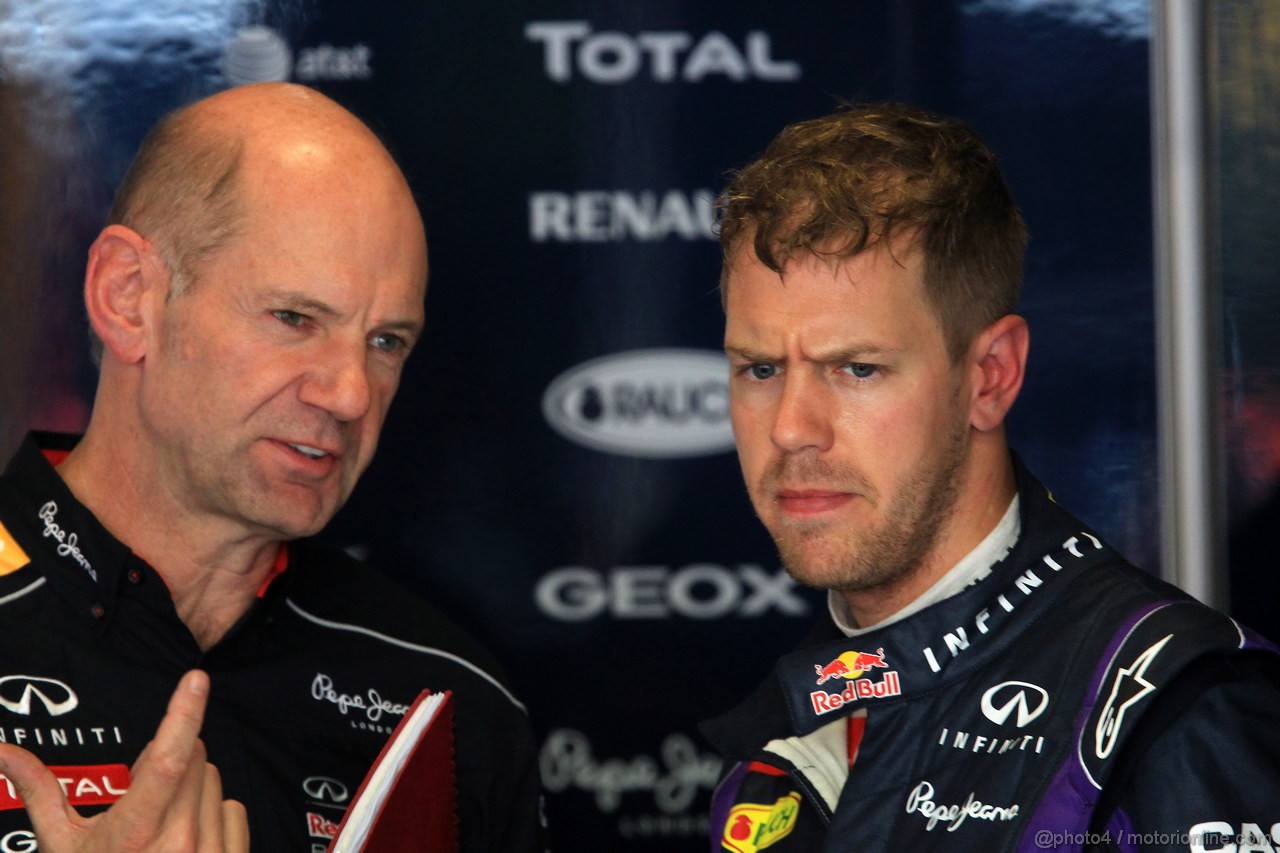 GP SPAGNA, 10.05.2013- Prove Libere 2, Adrian Newey (GBR), Red Bull Racing , Technical Operations Director e Sebastian Vettel (GER) Red Bull Racing RB9 