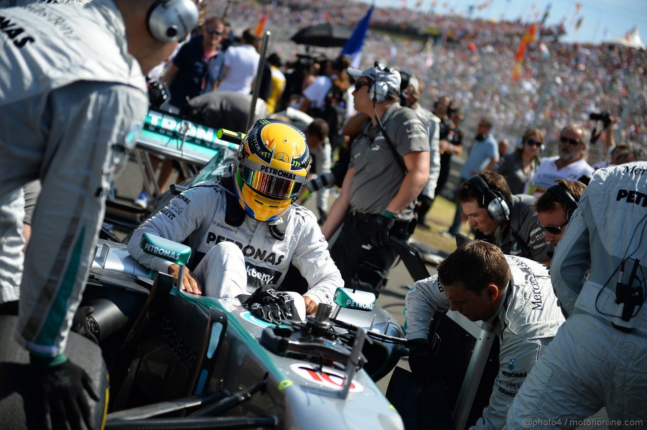 GP UNGHERIA, 28.07.2013- Gara, grid: Lewis Hamilton (GBR) Mercedes AMG F1 W04