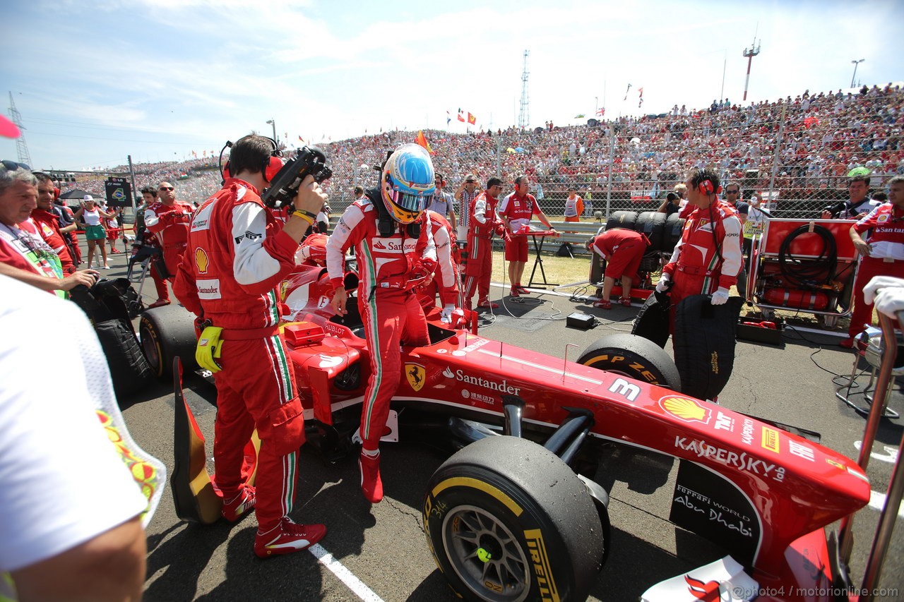 GP UNGHERIA, 28.07.2013- Gara,griglia: Fernando Alonso (ESP) Ferrari F138