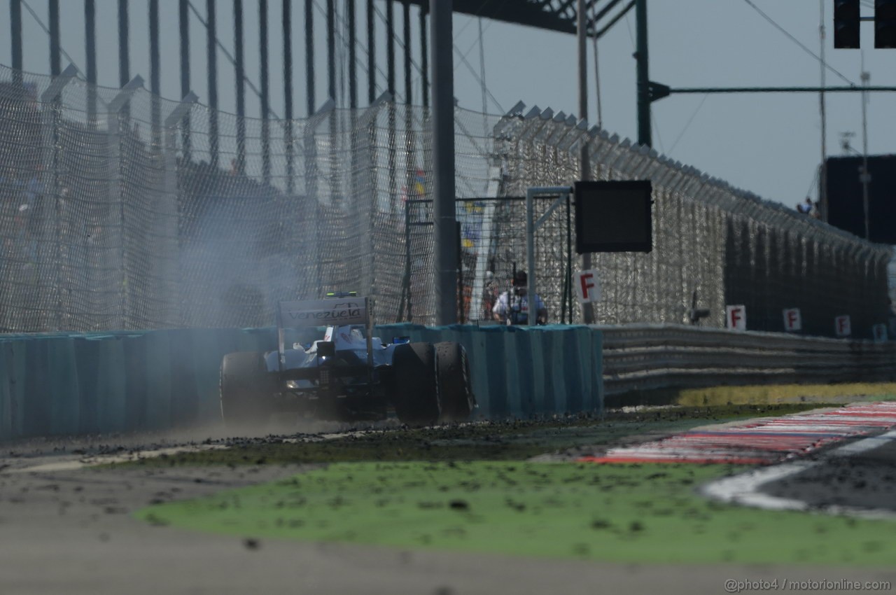 GP UNGHERIA, 28.07.2013- Gara, the retire of Valtteri Bottas (FIN), Williams F1 Team FW35