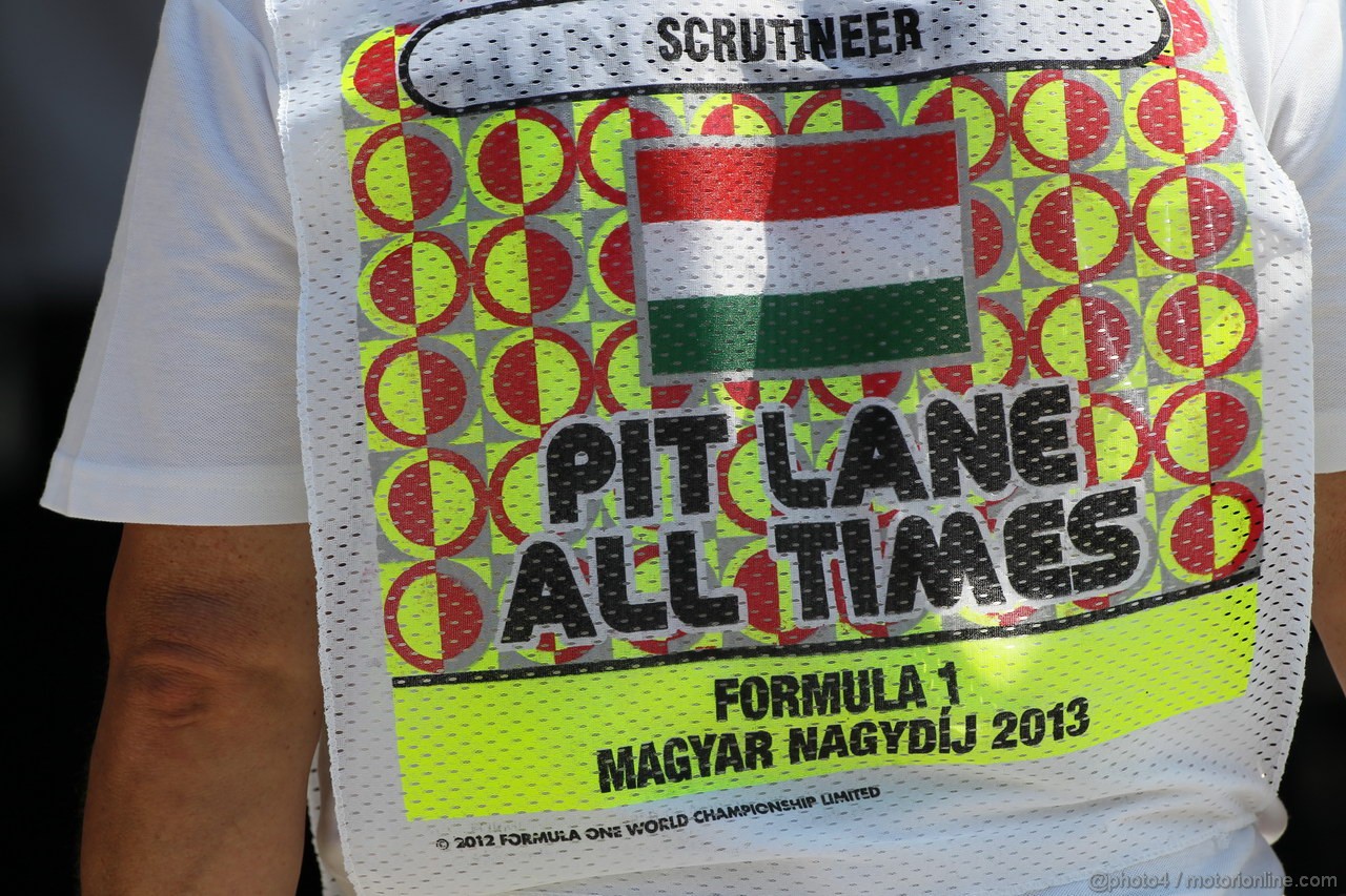 GP UNGHERIA, 27.07.2013- Free practice 3, Pit Lane Tabard