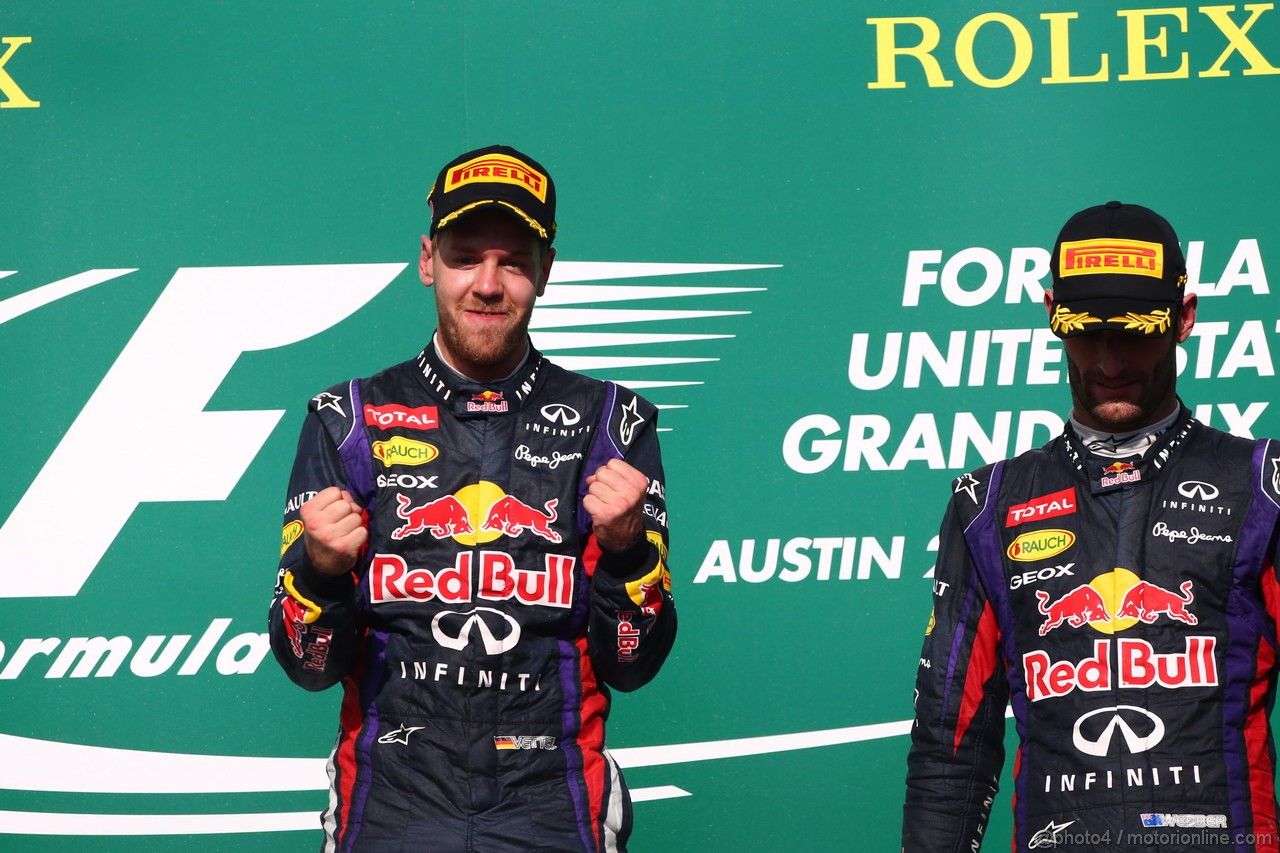 GP USA, 17.11.2013- Gara, Sebastian Vettel (GER) Red Bull Racing RB9 vincitore e terzo Mark Webber (AUS) Red Bull Racing RB9 