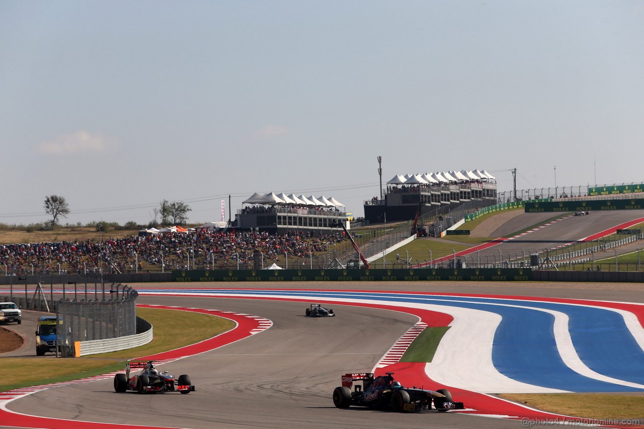 GP USA, 17.11.2013- Gara, Jean-Eric Vergne (FRA) Scuderia Toro Rosso STR8 