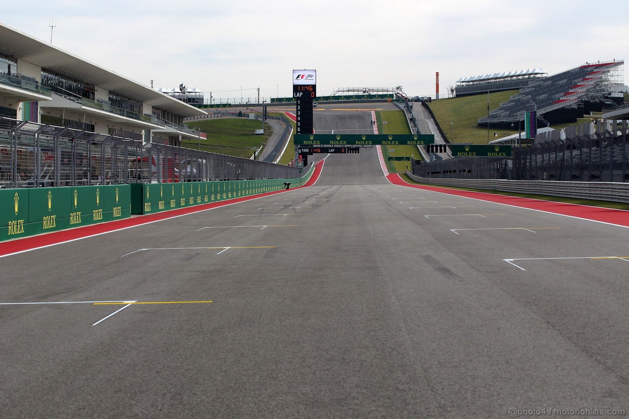 GP USA, 14.11.2013- Start line