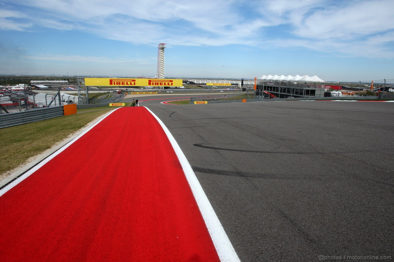 GP USA, 14.11.2013- 1st corner