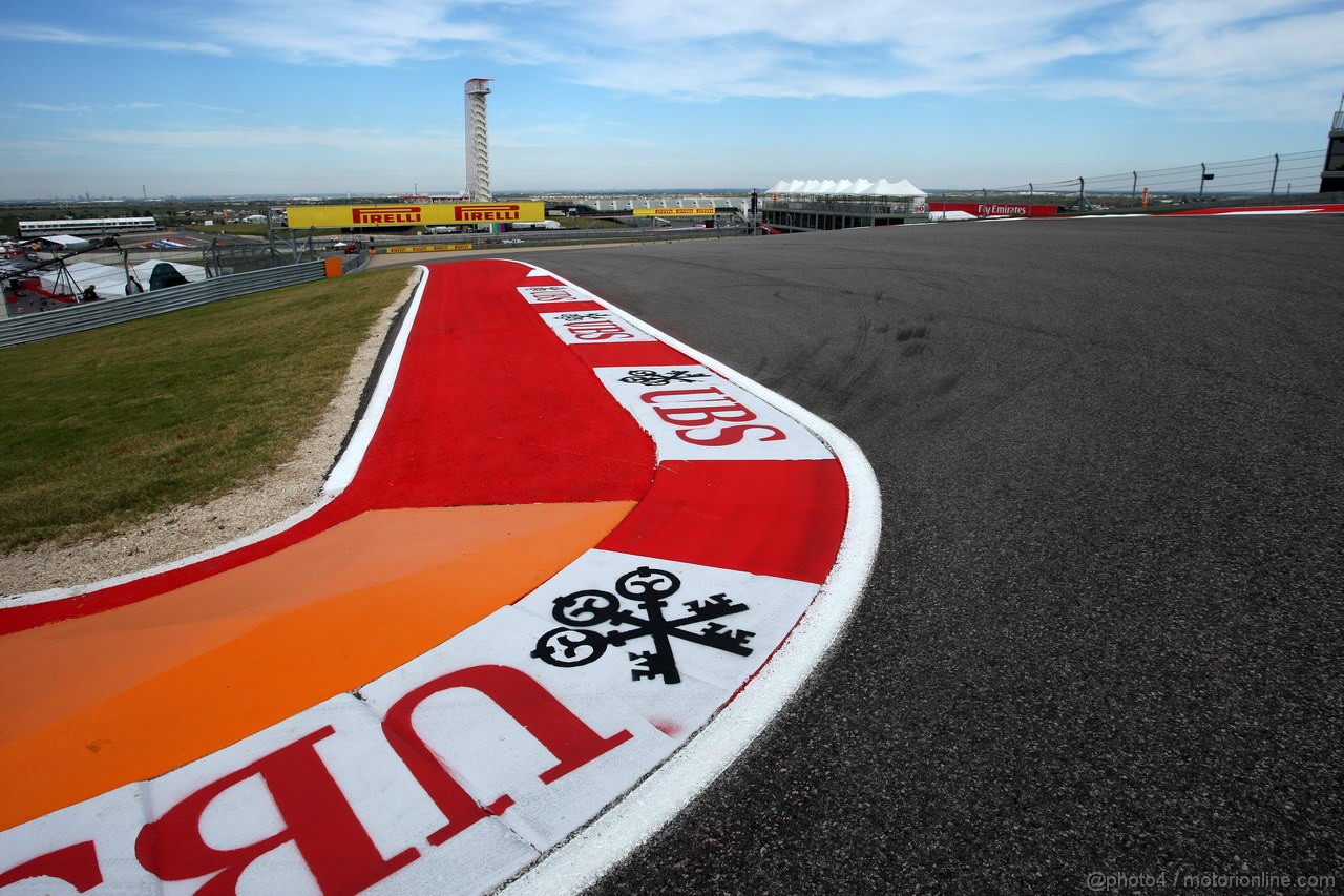 GP USA, 14.11.2013- 1st corner