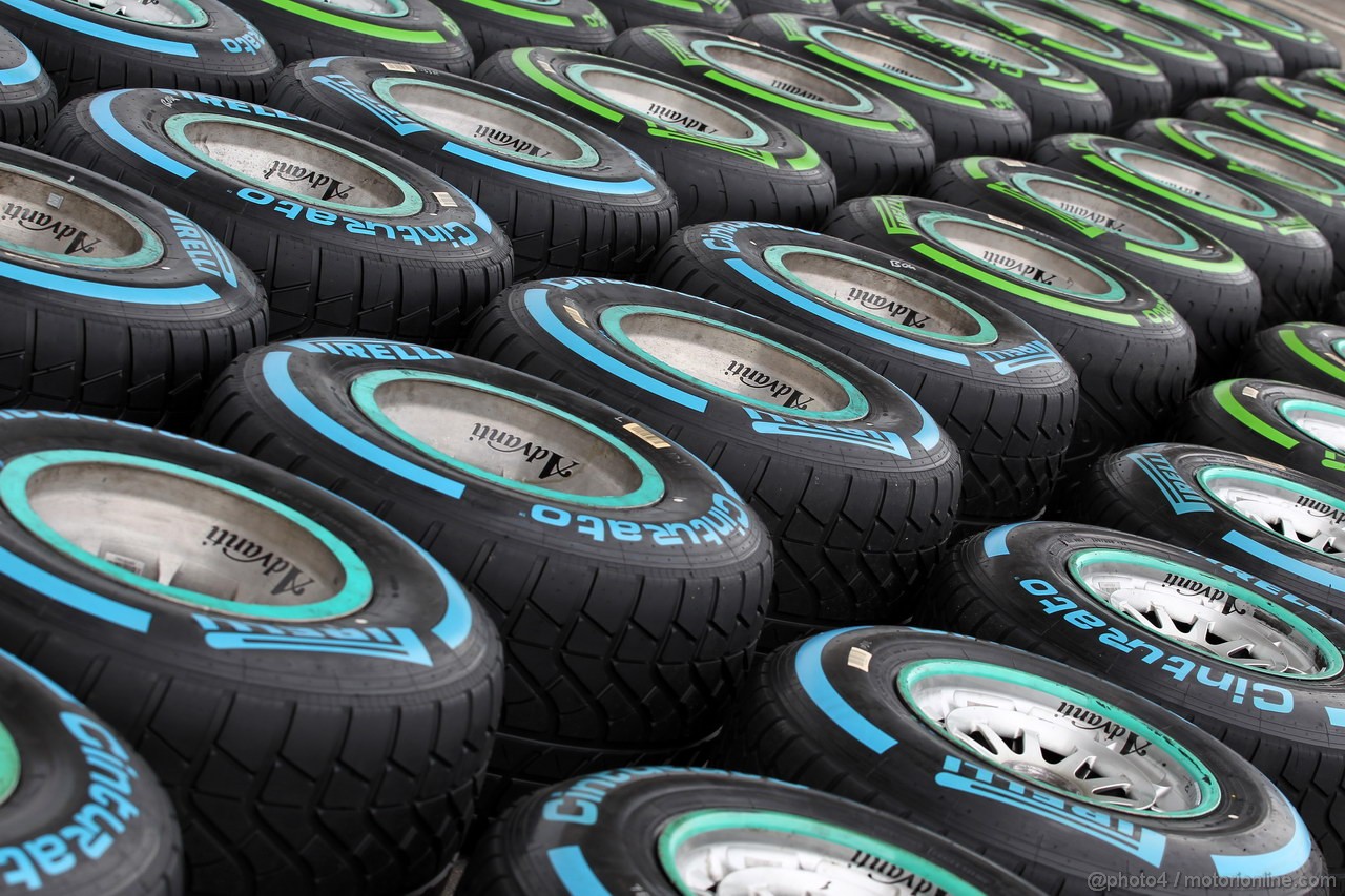 GP USA, 14.11.2013- Pirelli Tyre 