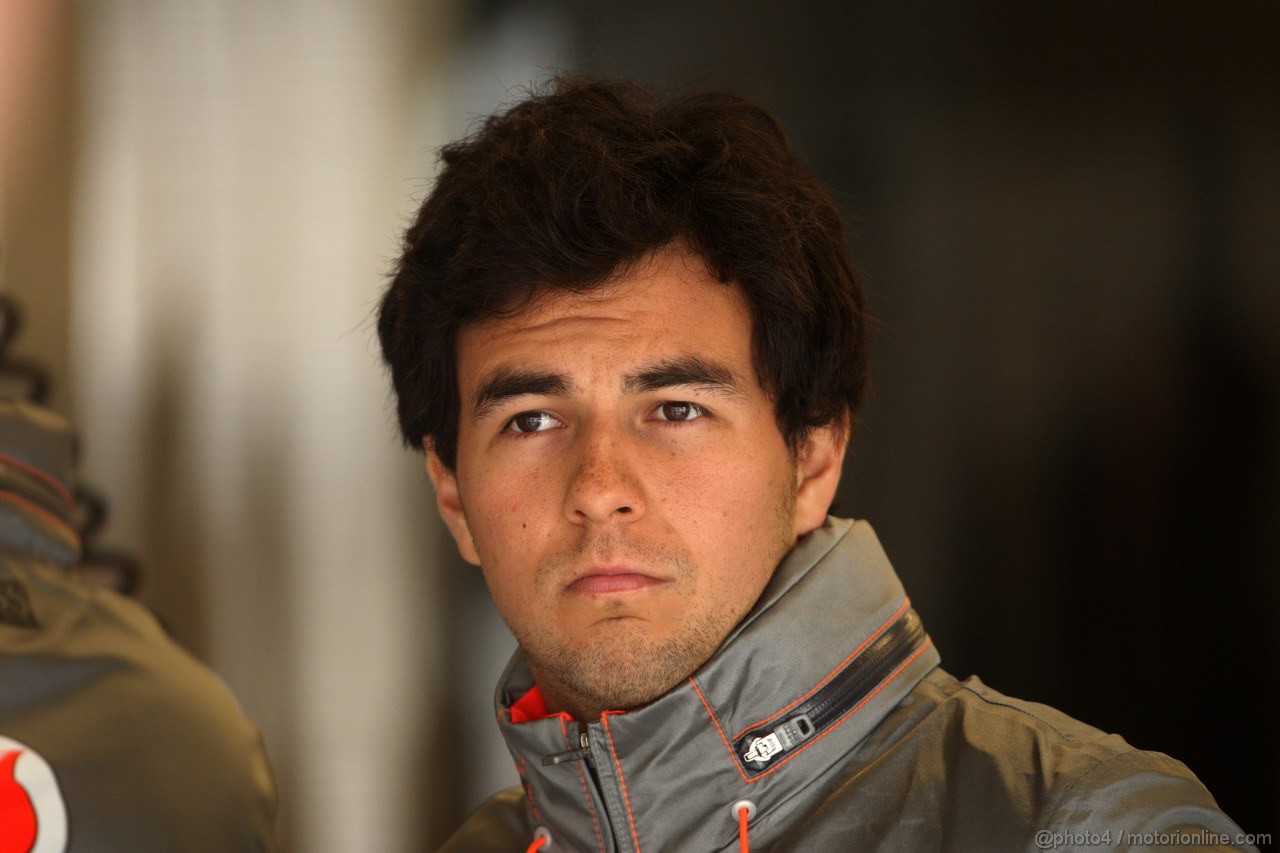 GP USA, 15.11.2013- Prove Libere 1, Sergio Perez (MEX) McLaren MP4-28 