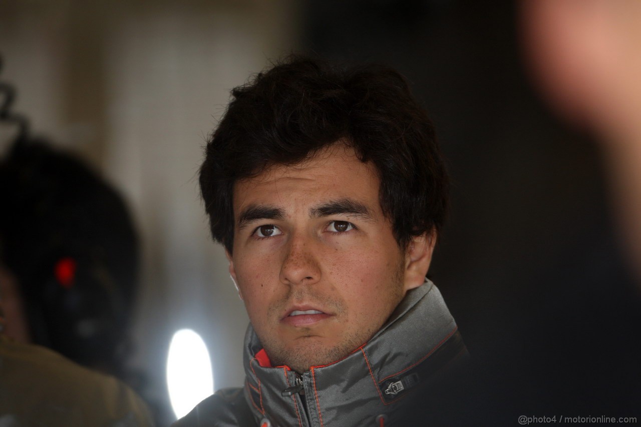 GP USA, 15.11.2013- Prove Libere 1, Sergio Perez (MEX) McLaren MP4-28 