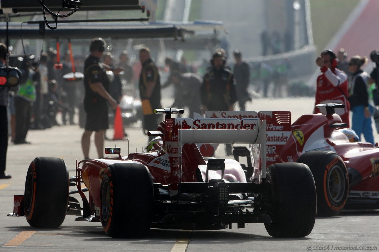 GP USA, 15.11.2013- Prove Libere 1, Felipe Massa (BRA) Ferrari F138 e Fernando Alonso (ESP) Ferrari F138 
