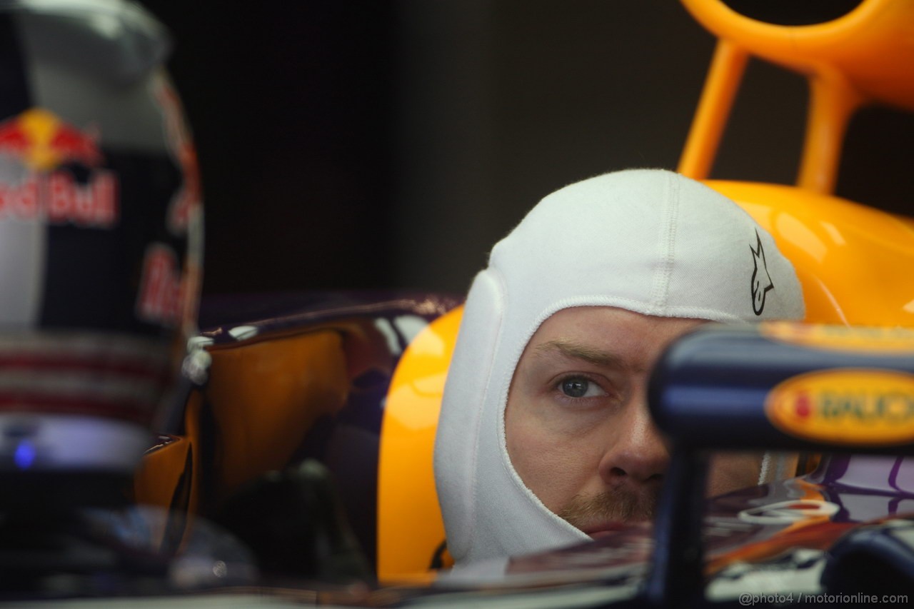 GP USA, 15.11.2013- Prove Libere 1, Sebastian Vettel (GER) Red Bull Racing RB9 