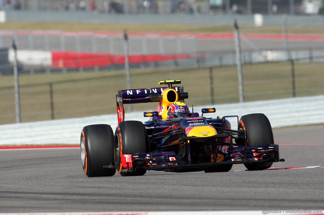 GP USA, 15.11.2013- Prove Libere 1, Mark Webber (AUS) Red Bull Racing RB9 