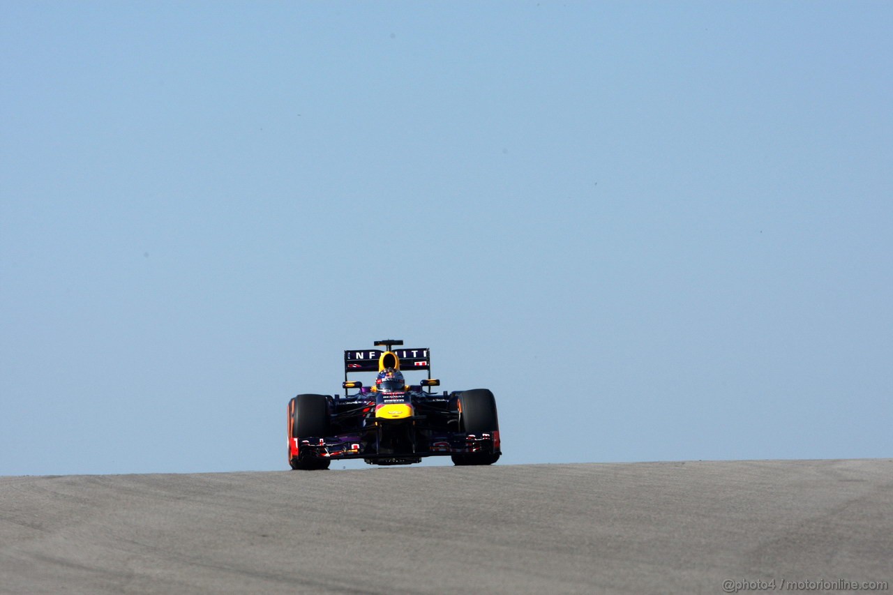 GP USA, 15.11.2013- Prove Libere 1, Sebastian Vettel (GER) Red Bull Racing RB9 