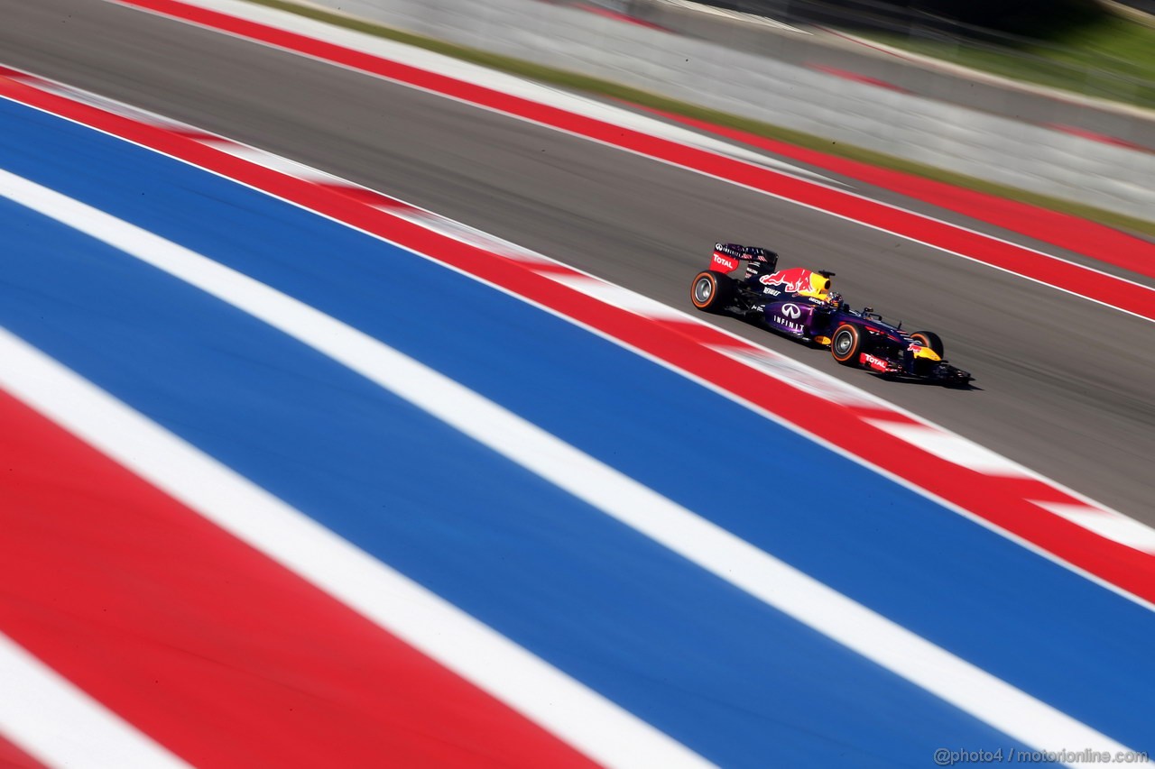 GP USA, 15.11.2013- Prove Libere 1, Sebastian Vettel (GER) Red Bull Racing RB9 