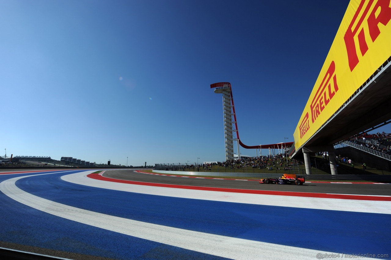 GP USA, 15.11.2013- Prove Libere 1, Sebastian Vettel (GER) Red Bull Racing RB9 