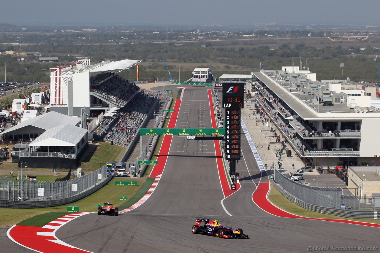 GP USA, 15.11.2013- Prove Libere 1, Mark Webber (AUS) Red Bull Racing RB9 