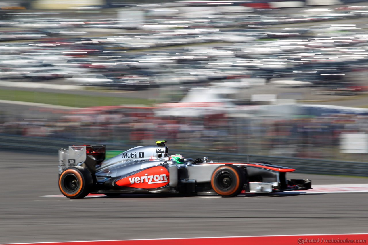GP USA, 15.11.2013- Prove Libere 1, Sergio Perez (MEX) McLaren MP4-28 
