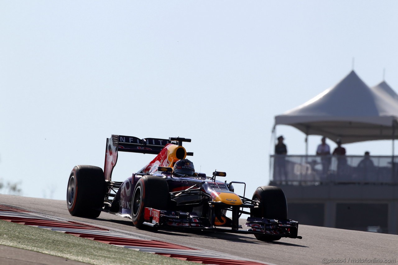 GP USA, 15.11.2013- Prove Libere 1, Sebastian Vettel (GER) Red Bull Racing RB9 