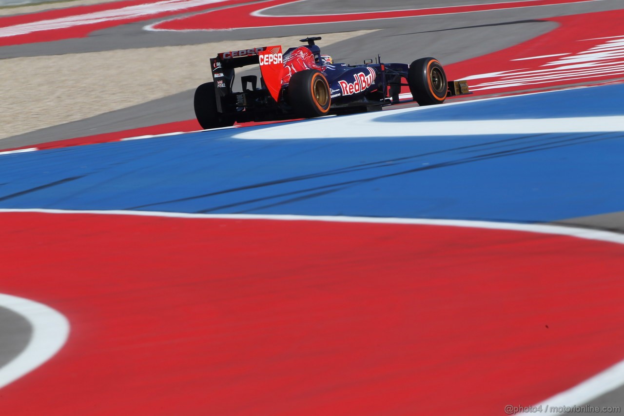 GP USA, 15.11.2013- Prove Libere 1, Daniil Kvyat (RUS) Test Driver, Scuderia Toro Rosso STR8  