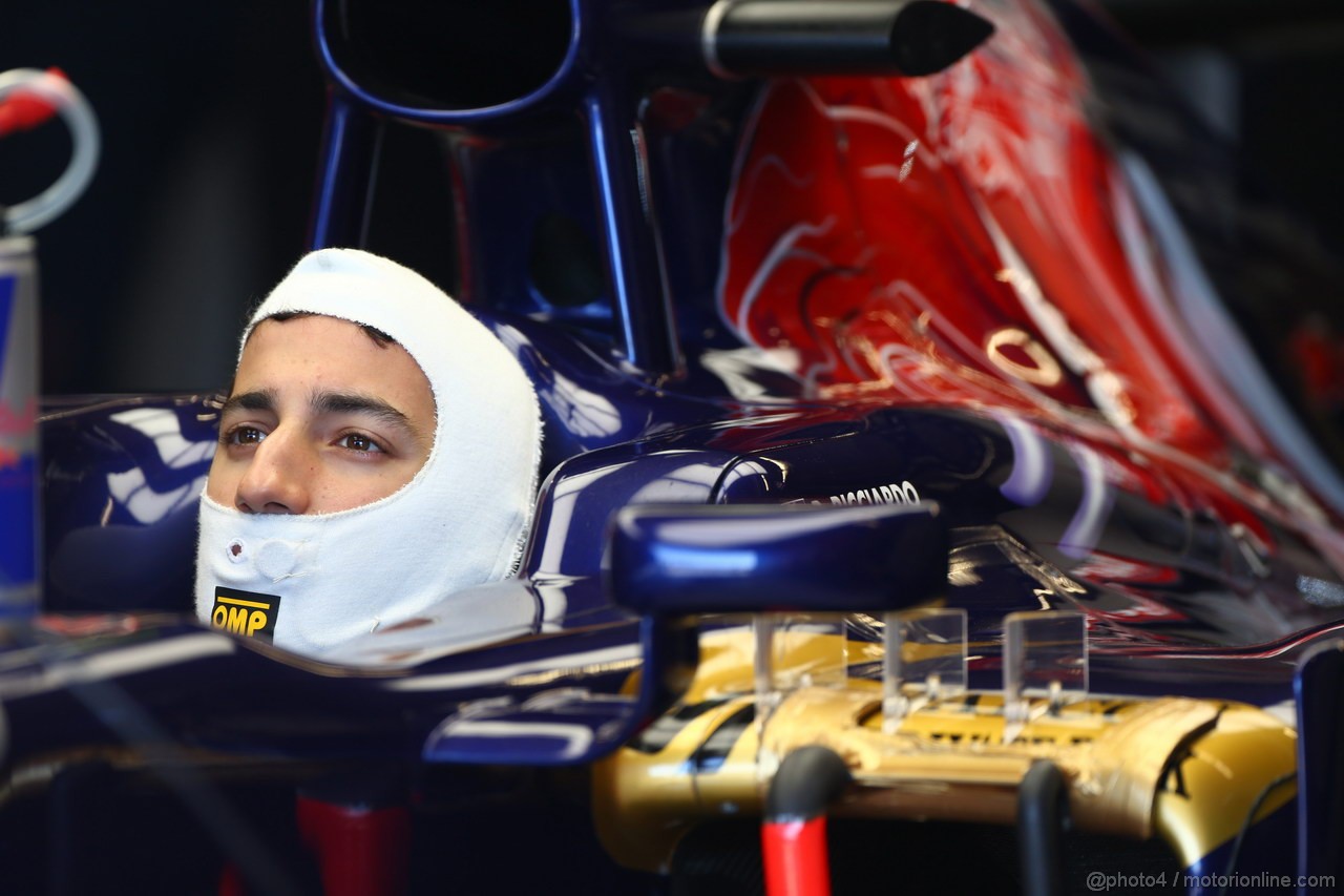 GP USA, 15.11.2013- Prove Libere 1, Daniel Ricciardo (AUS) Scuderia Toro Rosso STR8 