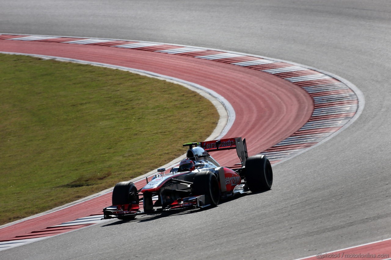 GP USA, 15.11.2013- Prove Libere 2, Sergio Perez (MEX) McLaren MP4-28 