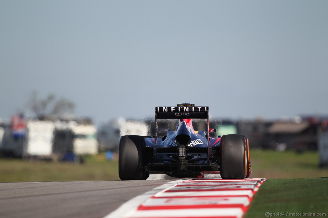 GP USA, 15.11.2013- Prove Libere 2, Mark Webber (AUS) Red Bull Racing RB9 