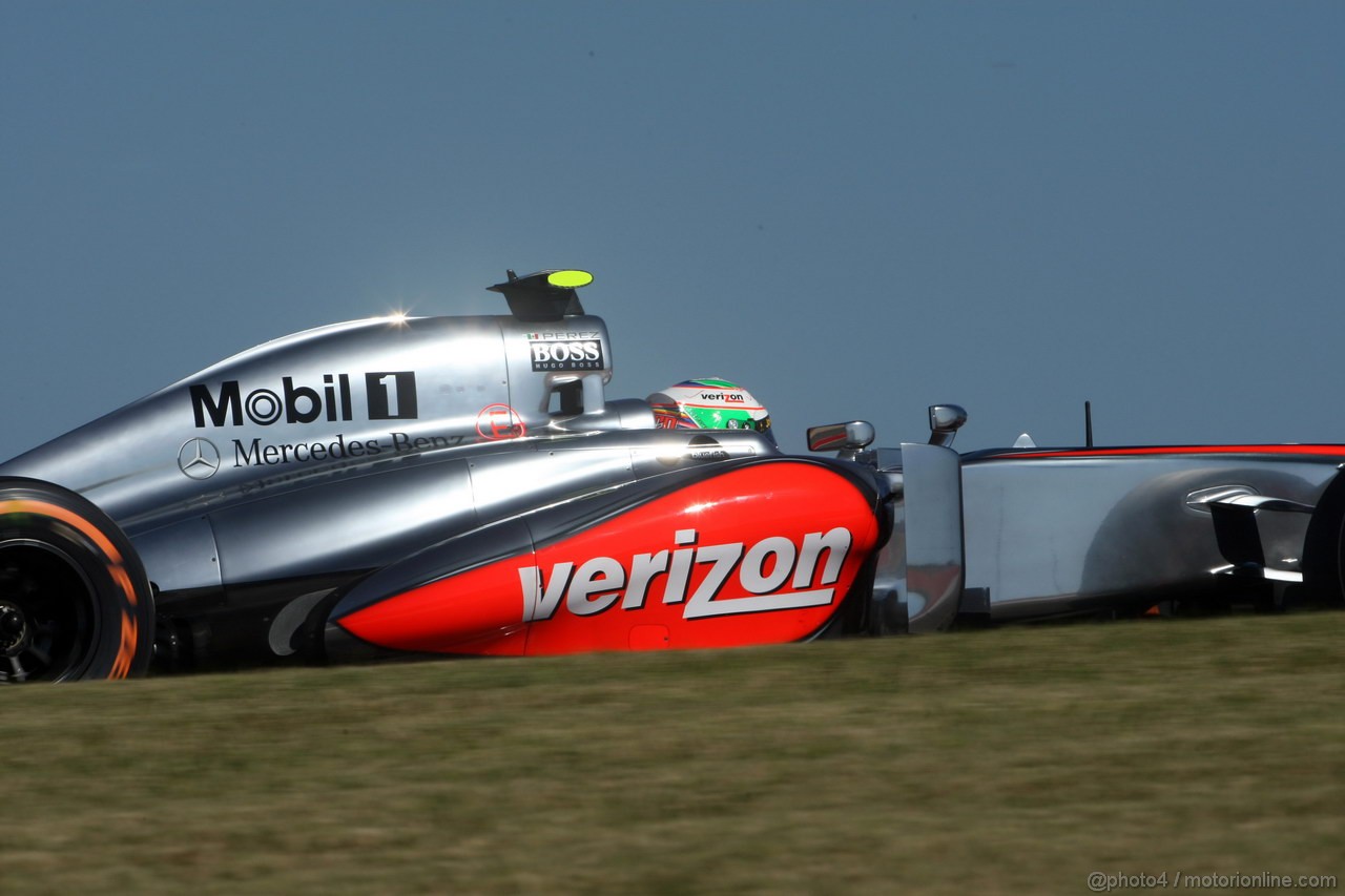 GP USA, 15.11.2013- Prove Libere 2, Sergio Perez (MEX) McLaren MP4-28 