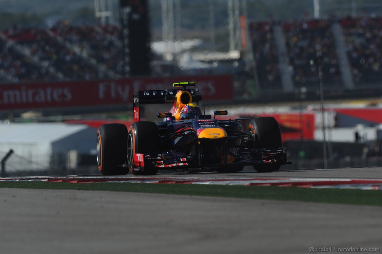 GP USA, 15.11.2013- Prove Libere 2, Mark Webber (AUS) Red Bull Racing RB9 