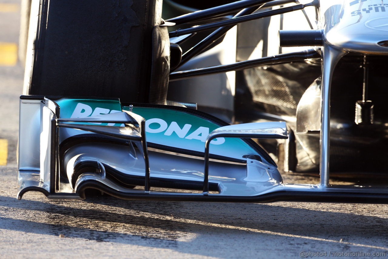 JEREZ TEST FEBBRAIO 2013, Mercedes AMG F1 W04 front wing detail.
07.02.2013. 