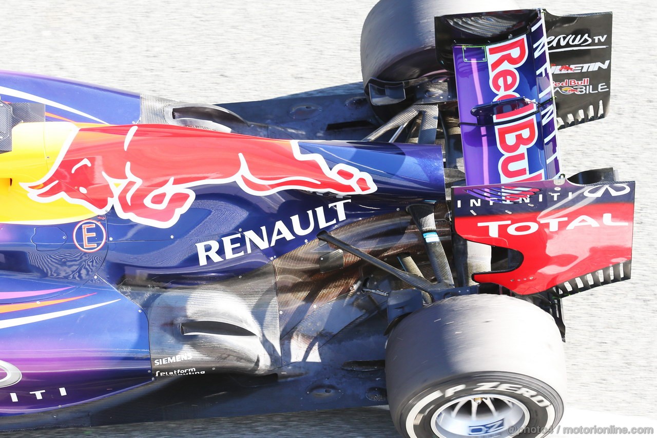JEREZ TEST FEBBRAIO 2013, Red Bull Racing RB9 rear suspension e exhaust, running temperature sensors.
07.02.2013. 