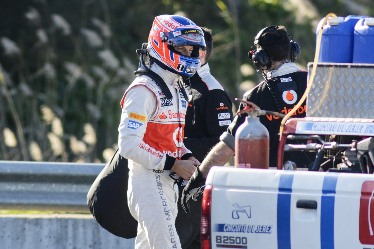 JEREZ TEST FEBBRAIO 2013, Jenson Button (GBR) McLaren after stopping on the circuit.
07.02.2013. 